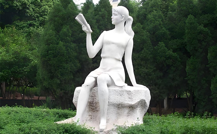 千年匠心，傳世之美——優藝雕塑定制人物石雕藝術