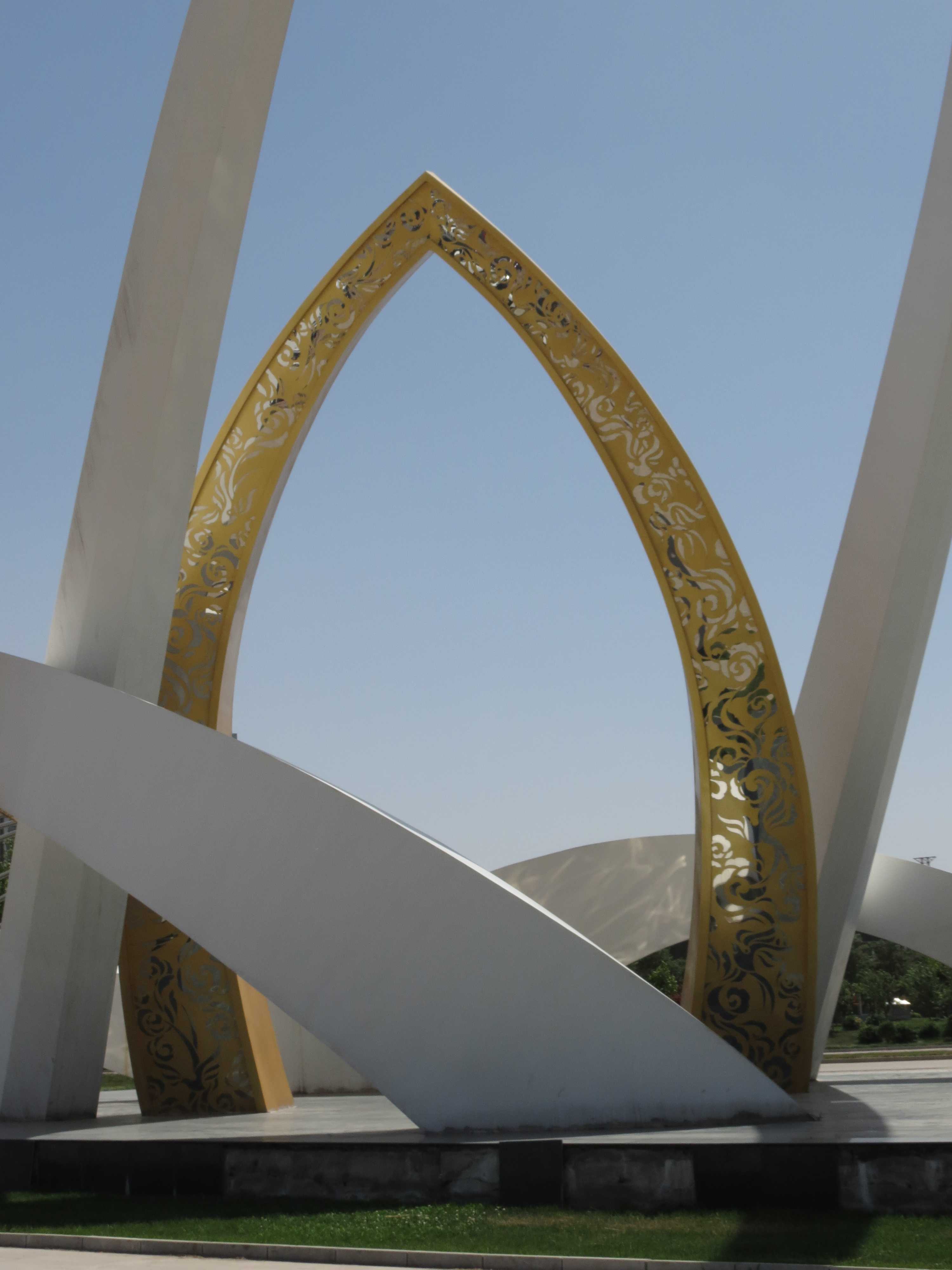 大型不銹鋼雕塑，機(jī)場不銹鋼雕塑，廣場景觀雕塑